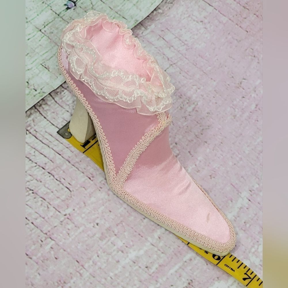 Victorian Shoe Pin Cushion - Picture 8 of 8